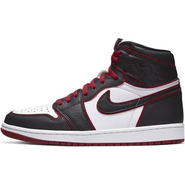 Air Jordan 1 Retro High OG 'Bloodline'