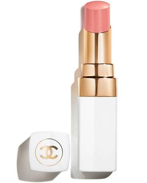 Chanel A Hydrating Tinted Lip Balm That Offers Buildable Colour For Better-looking Lips, Day After Day 928 Pink Delight