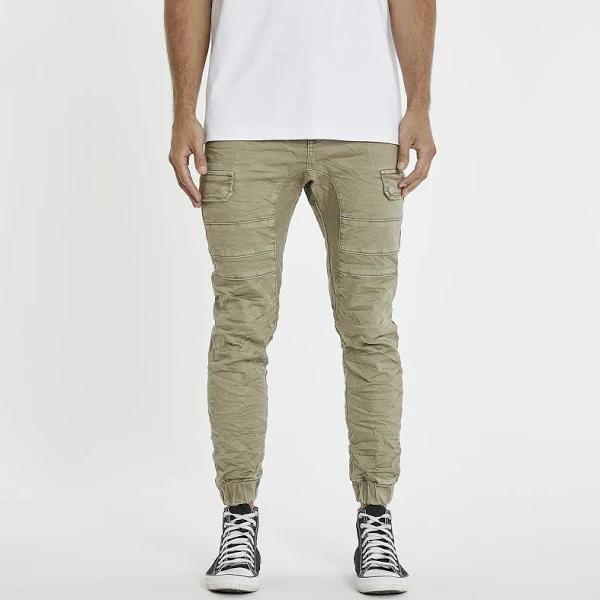 Kiss Chacey Salem Cargo Jogger in Green - Neverland Store Highland Green / 38