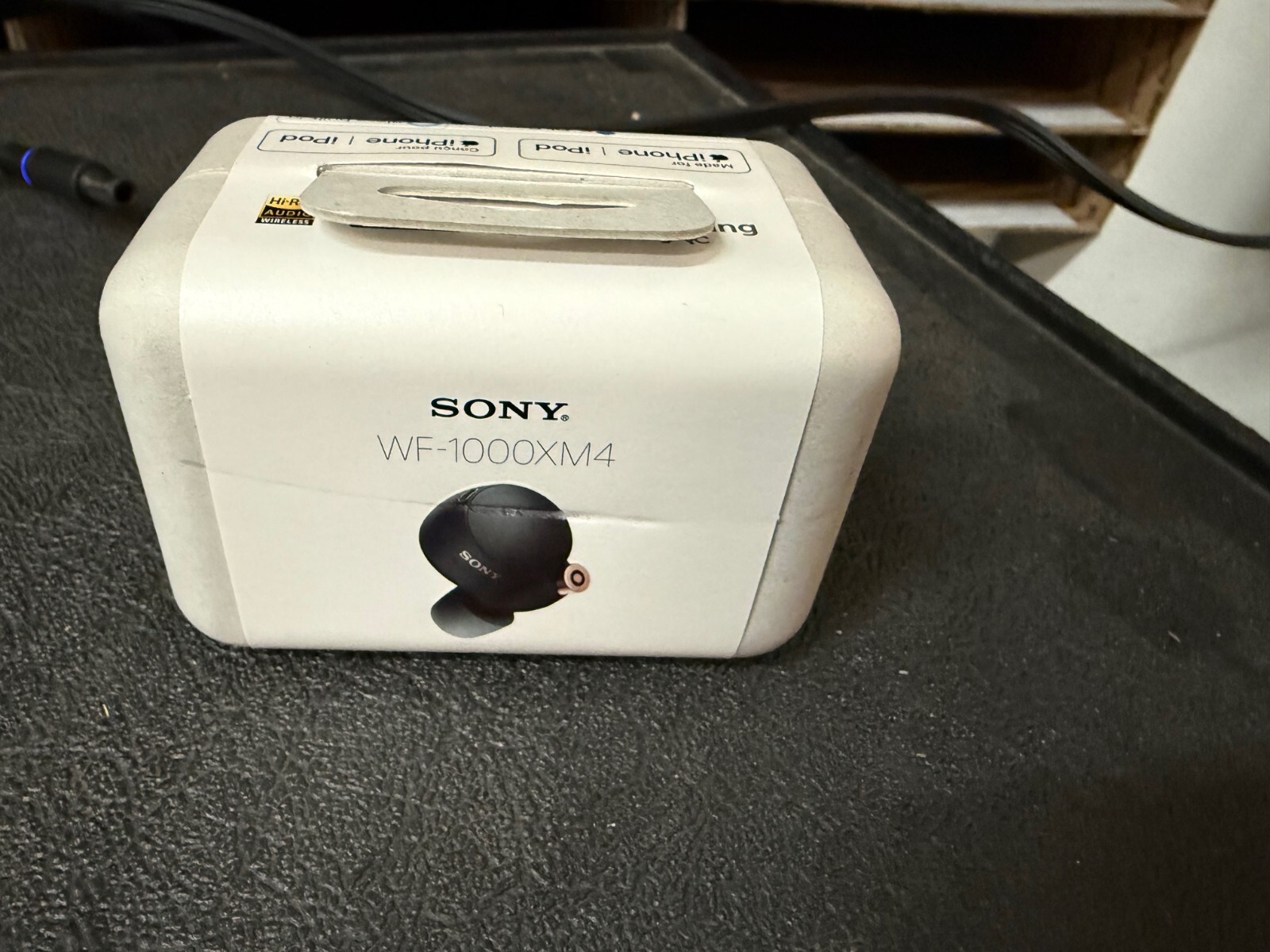 Sony Wf-1000xm4 Wireless Noise Cancelling Headphones - Silver