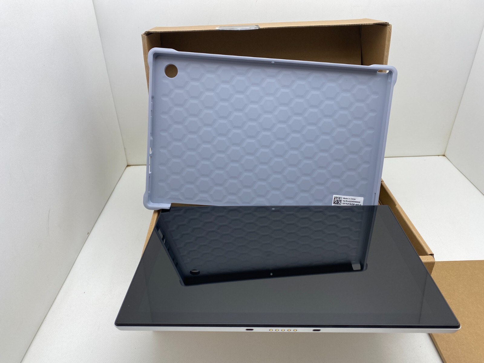 Asus Chromebook 10.5" WUXGA Touchscreen Laptop, MT8186, 8GB RAM, 128GB SSD, ChromeOS [CL3001DM2A-R70231]