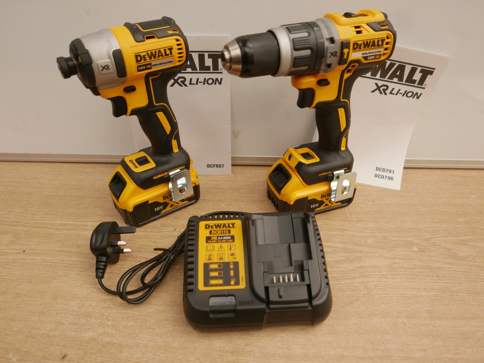 DeWalt 18V 5.0Ah 2 Piece Brushless TSTAK Combo Kit - DCK266P2T-XE