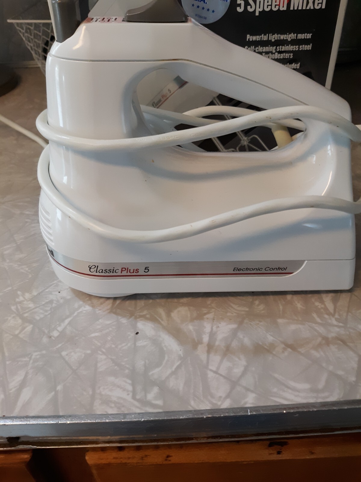KitchenAid - Khm512Er 5-Speed Hand Mixer - Empire Red - KHM512ER - 883049270647