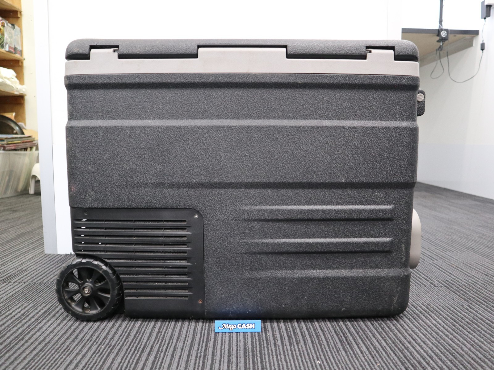 55L Brass Monkey Portable Fridge/Freezer with Solar Charger Board Plus Handles + Wheels and Supports Removable Battery - Jaycar