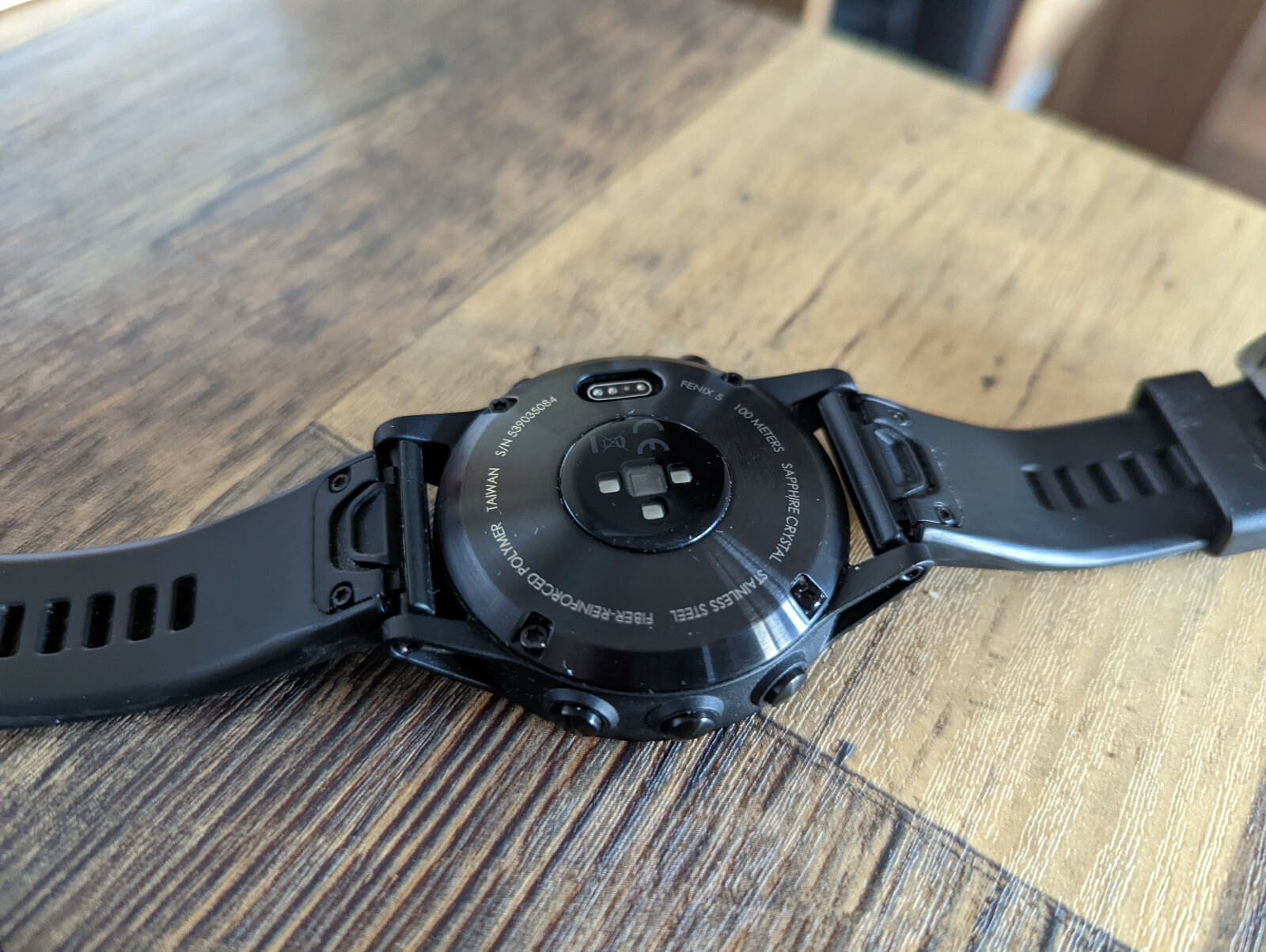 Garmin Fenix 5 Sapphire - Black with Black Band