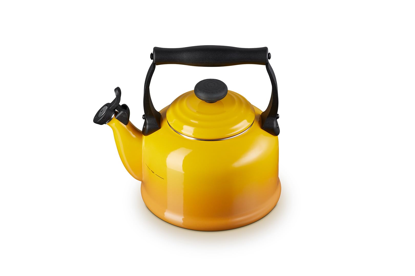 Le Creuset Traditional Kettle Nectar 2.1L