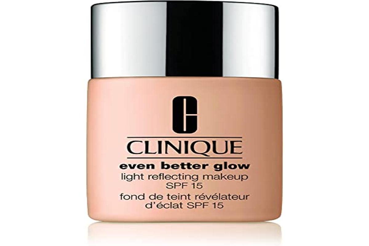 Clinique Even Better Glow Light Reflecting Makeup SPF 15 - 20 Fair
