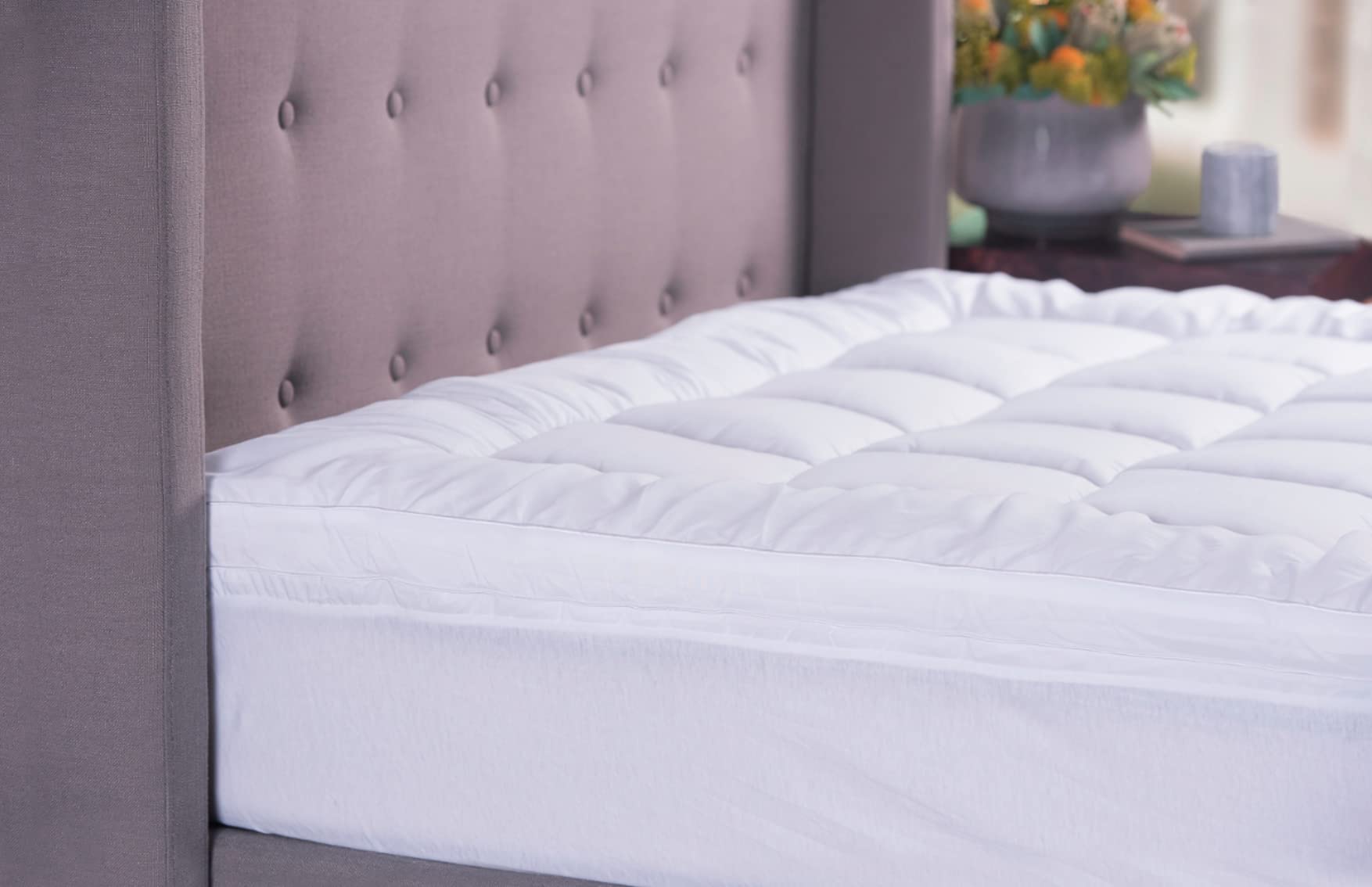 Sheraton Luxury Sanctuary Fitted 800GSM Mattress Topper -Queen Bed