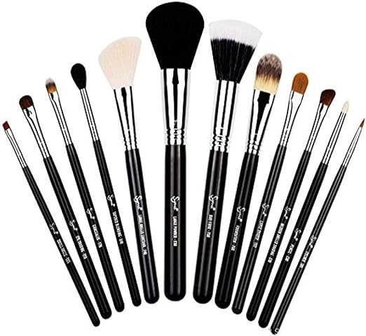 Sigma Beauty - Essential Brush Kit