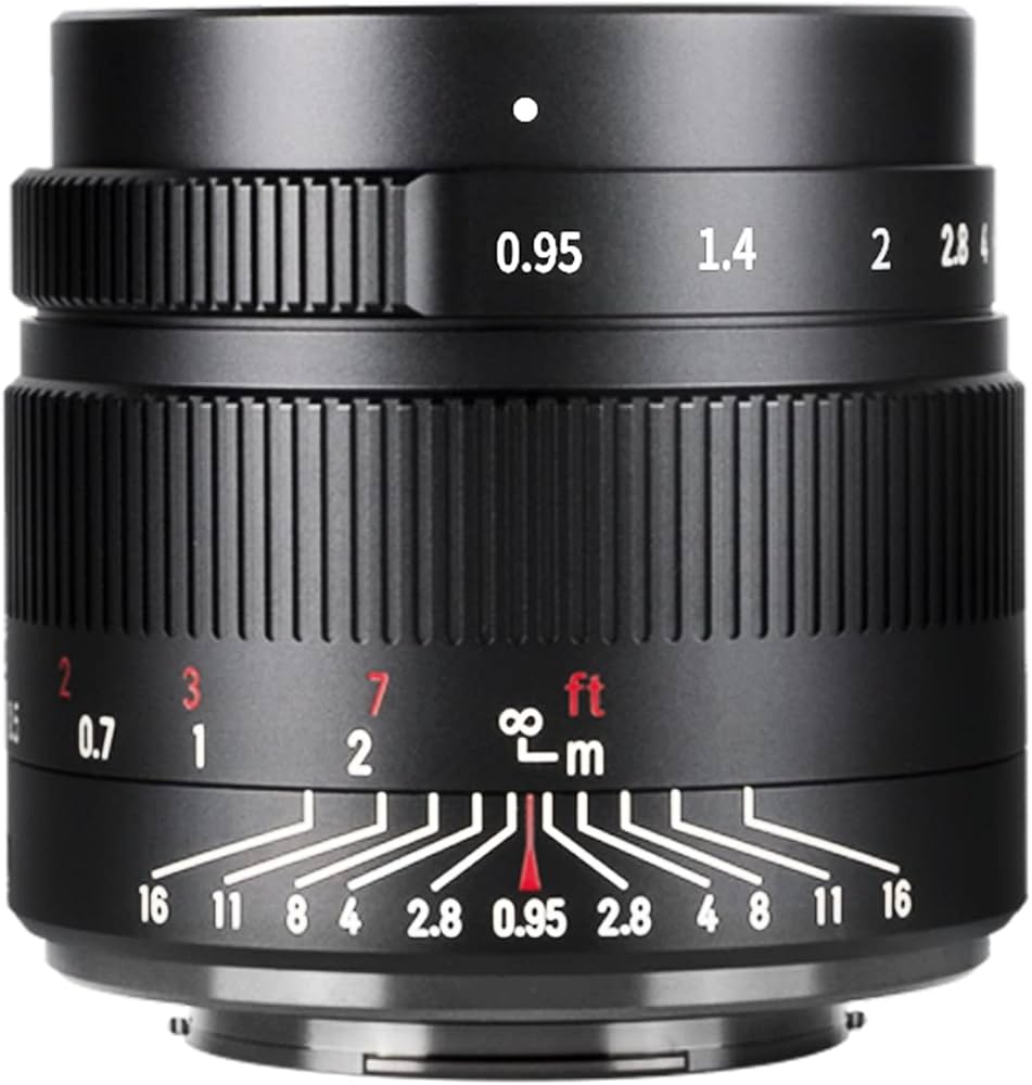 7artisans 35mm f/0.95 to f/16 Lens For Fujifilm (X Mount)