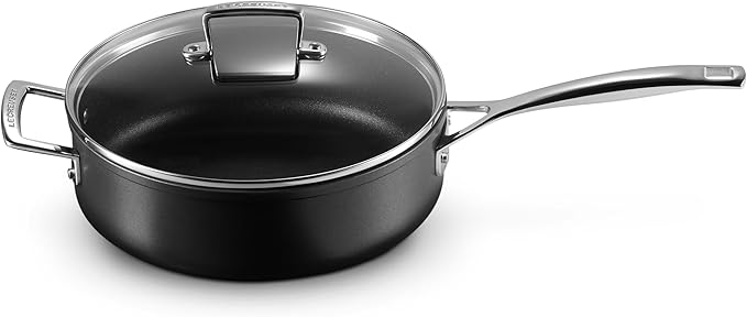 Le Creuset - Toughened Non Stick Saute Pan 26cm & Glass Lid