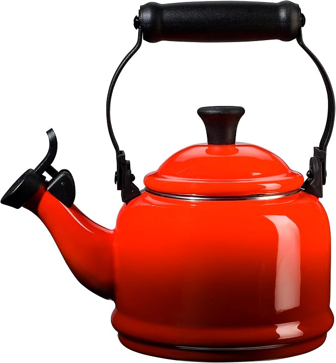 Le Creuset Kettle Demi Cerise