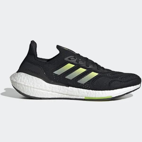 Adidas Men's Ultraboost 22 Heat RDY Running Shoes (Core Black/Solar Yellow/Cloud White) 9 US
