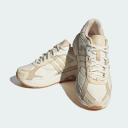 Adidas Women's Response CL W Sneakers in Off White/Sand Strata/Gum, Size UK 3 | END. Clothing
