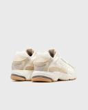 Adidas Women's Response CL W Sneakers in Off White/Sand Strata/Gum, Size UK 4 | END. Clothing