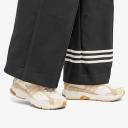 Adidas Women's Response CL W Sneakers in Off White/Sand Strata/Gum, Size UK 4 | END. Clothing