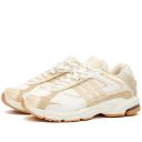 Adidas Women's Response CL W Sneakers in Off White/Sand Strata/Gum, Size UK 4 | END. Clothing
