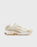 Adidas Women's Response CL W Sneakers in Off White/Sand Strata/Gum, Size UK 4 | END. Clothing
