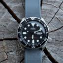 Elite Silicone Watch Band / Strap in Smoke Grey/Black w/ Gold Buckle, Width 24mm, Standard Length | Barton