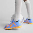 Future Play TT Unisex Football Boots in Blue Glimmer/White/Ultra Orange, Size 10.5 by Puma