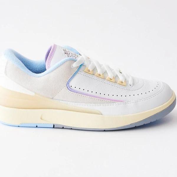 Nike | Women's Air Jordan 2 Retro Low 'Look, Up in The Air' Sneakers Summit White/Varsity Red-Blue / 5