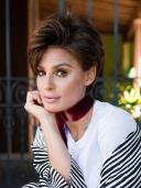 Raquel Welch Go For It Boy Cut Short Hair Wig With Longer Layers, R13F25 Praline Foil, by Hairuwear