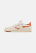 Reebok Classic CLUB C Revenge Vintage Trainers, Women's, Size: 35.5, Chalk/burnt orange - shoes