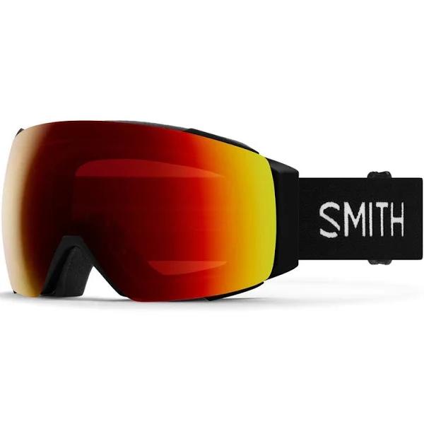 Smith IO Mag Snow Goggle - Black - ChromaPop Sun Red Mirror Lens w/ ChromaPop Storm Yellow Flash Lens | Snow Goggles