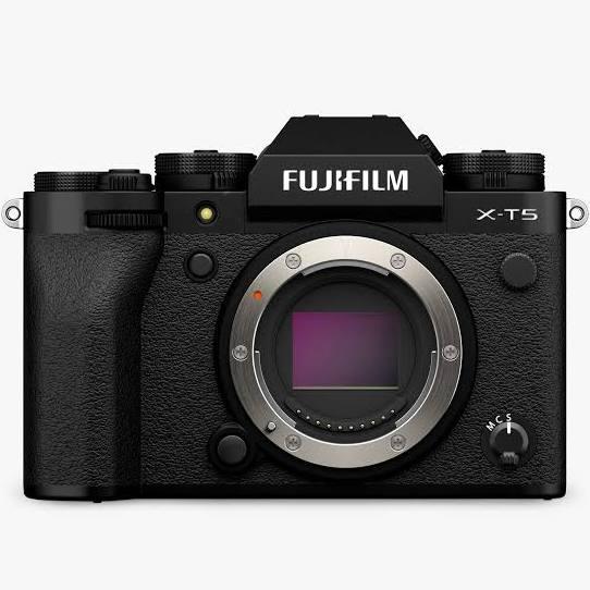 Fujifilm X-T5 Mirrorless Camera With 18-55mm Lens (Black)